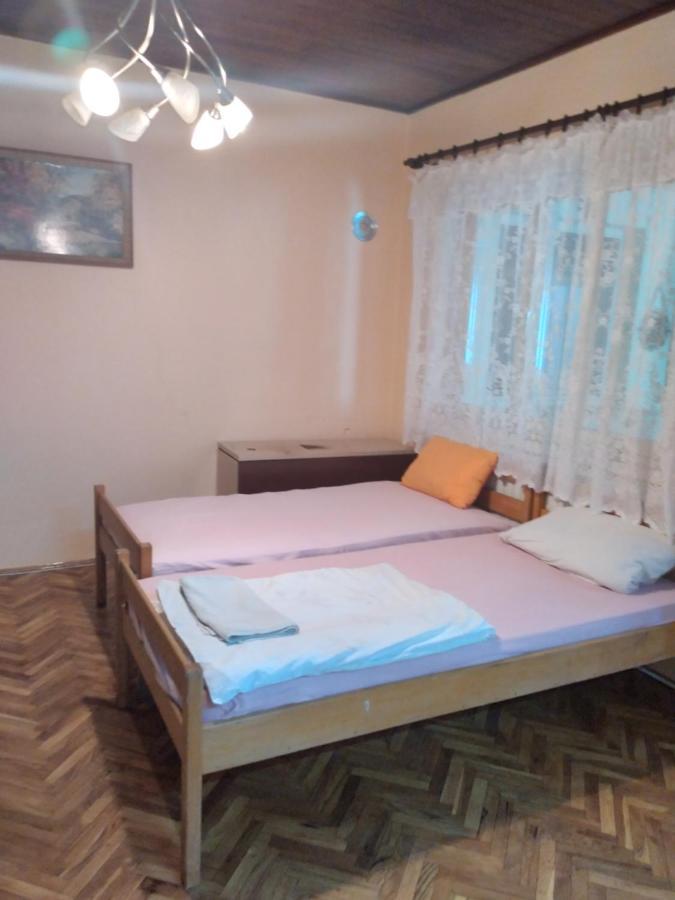 2 Haloszobas Apartman คานยิชา ภายนอก รูปภาพ